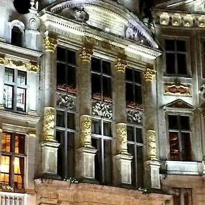 B-Aparthotel Grand Place Brussels 4*,